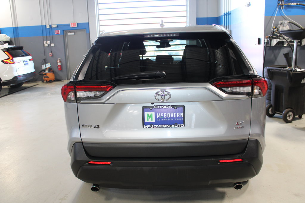 Used 2025 Toyota RAV4 LE AWD/4WD image 21