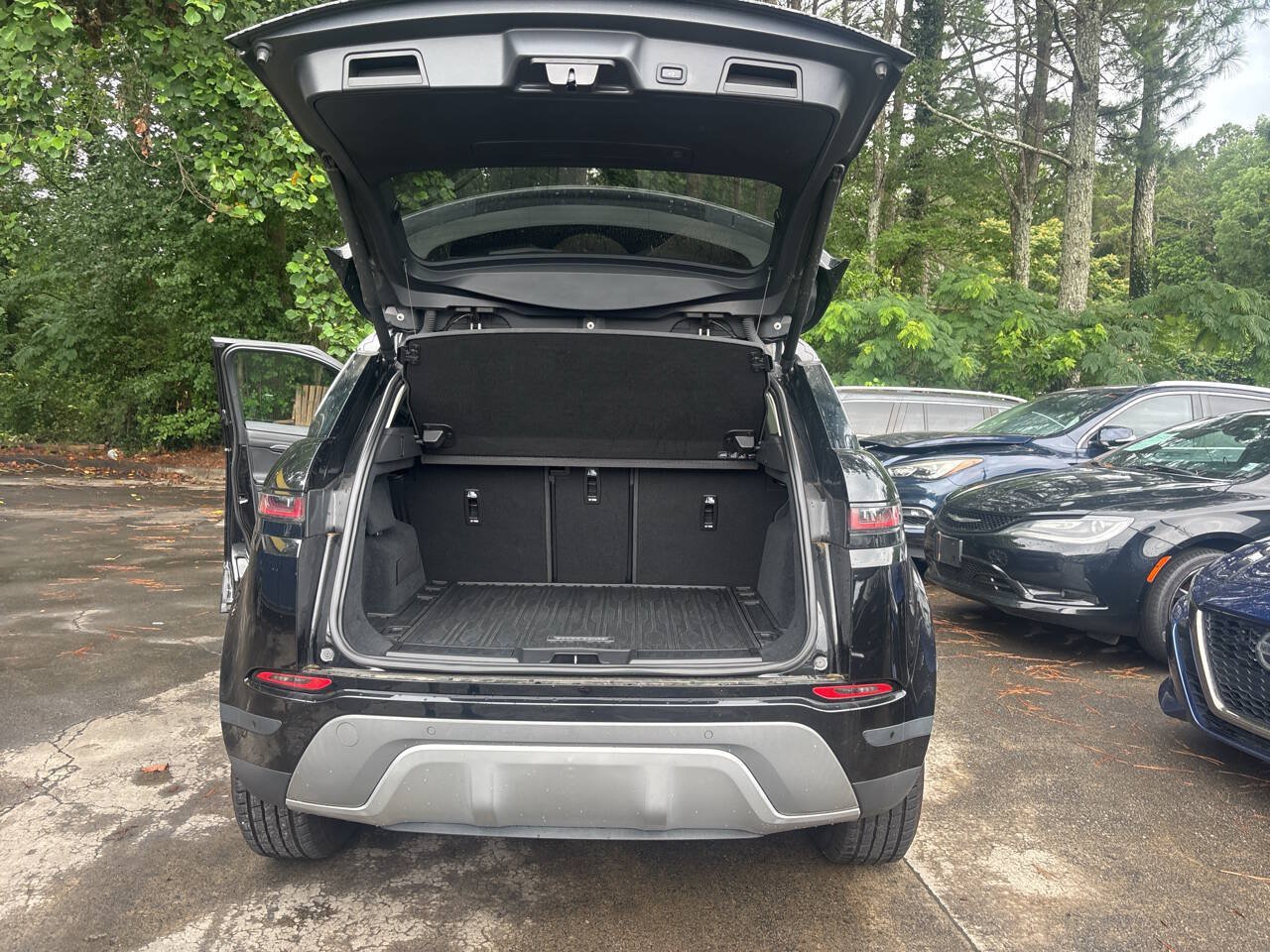 Used 2020 Land Rover Range Rover Evoque SE AWD/4WD image 17