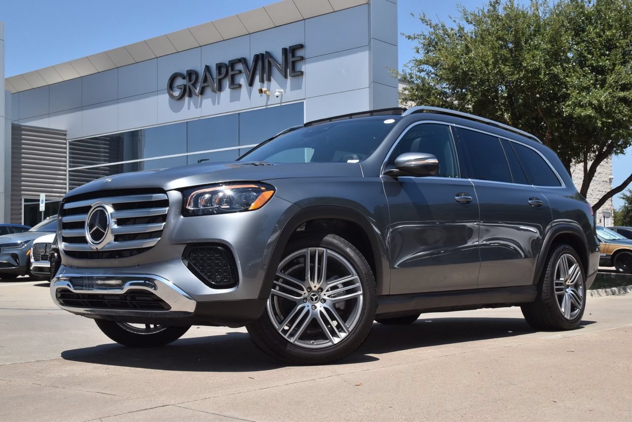 Used 2024 Mercedes-Benz GLS 450 4MATIC image 2