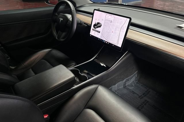 Used 2019 Tesla Model 3 Mid Range RWD image 18