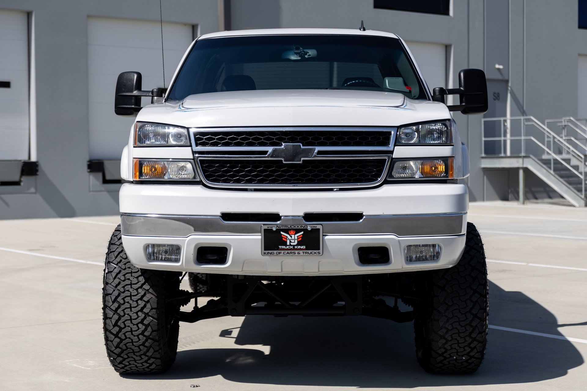 Used 2006 Chevrolet Silverado 2500 LT w/ Heavy-Duty Power Package image 5
