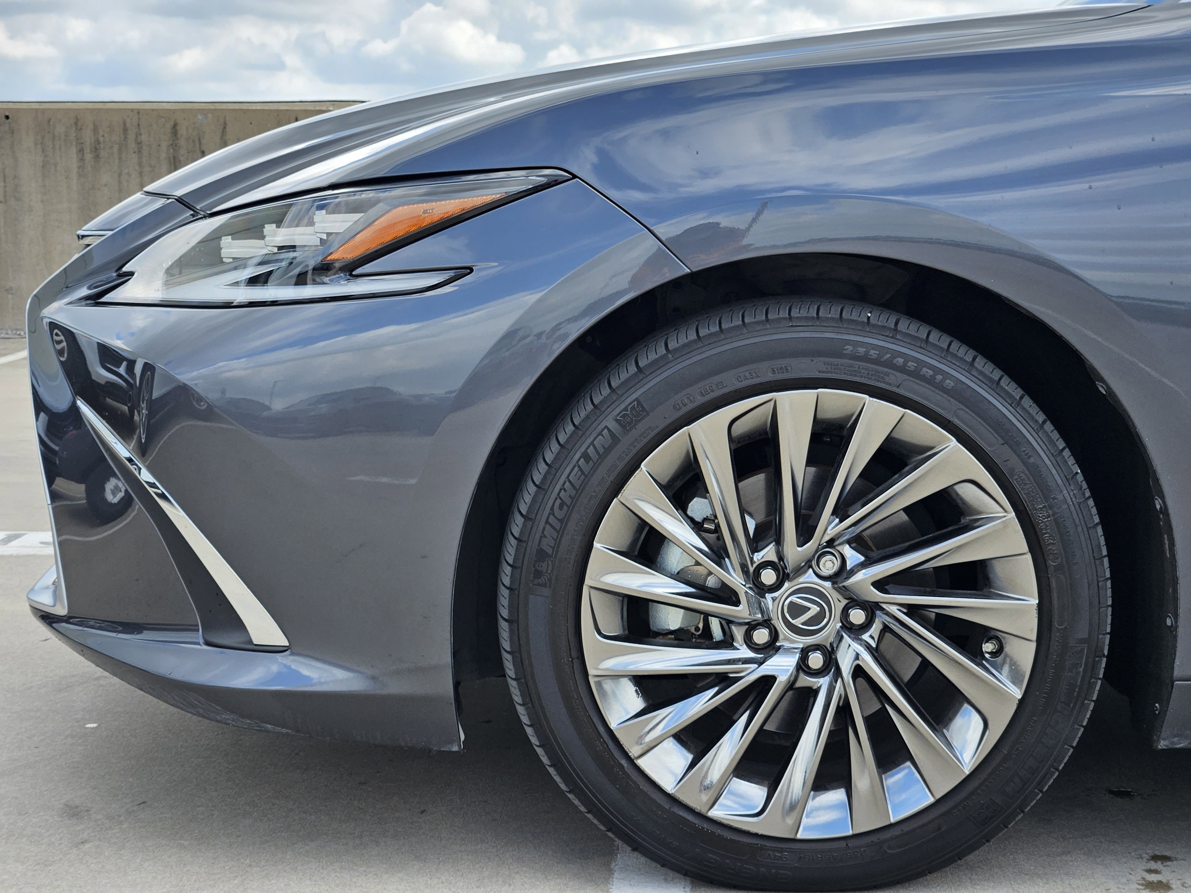 Used 2024 Lexus ES 350 Ultra Luxury w/ Accessory Package (Z2) FWD image 13
