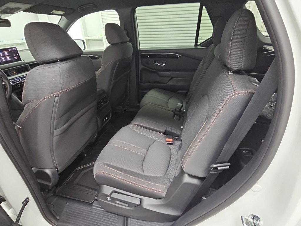 New 2026 Honda Pilot Sport image 30
