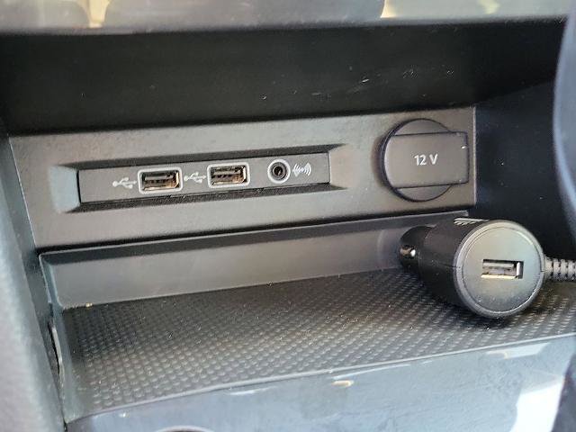 Used 2019 Volkswagen Tiguan SEL Premium image 32