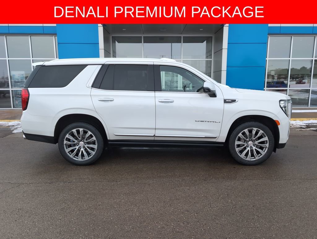 Used 2021 GMC Yukon Denali w/ Denali Premium Package AWD/4WD image 1