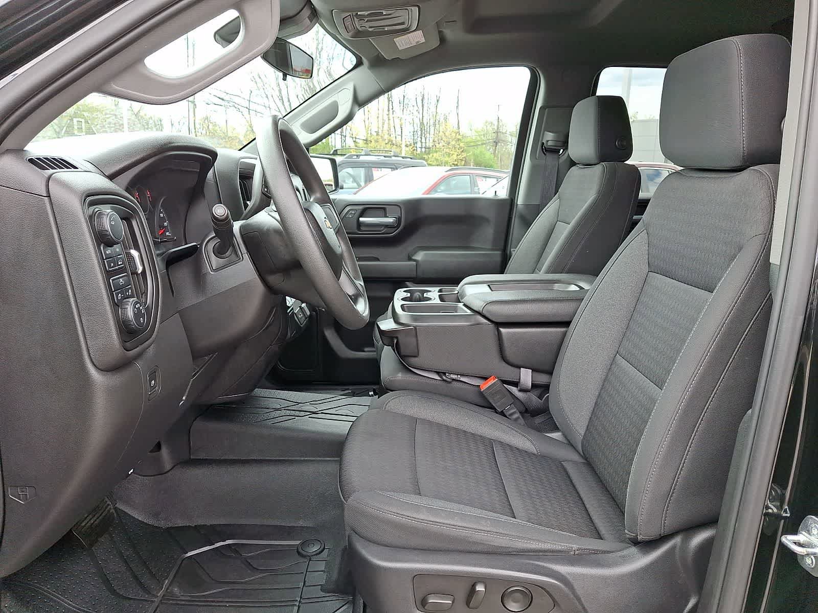 Used 2023 Chevrolet Silverado 1500 Custom AWD/4WD image 14
