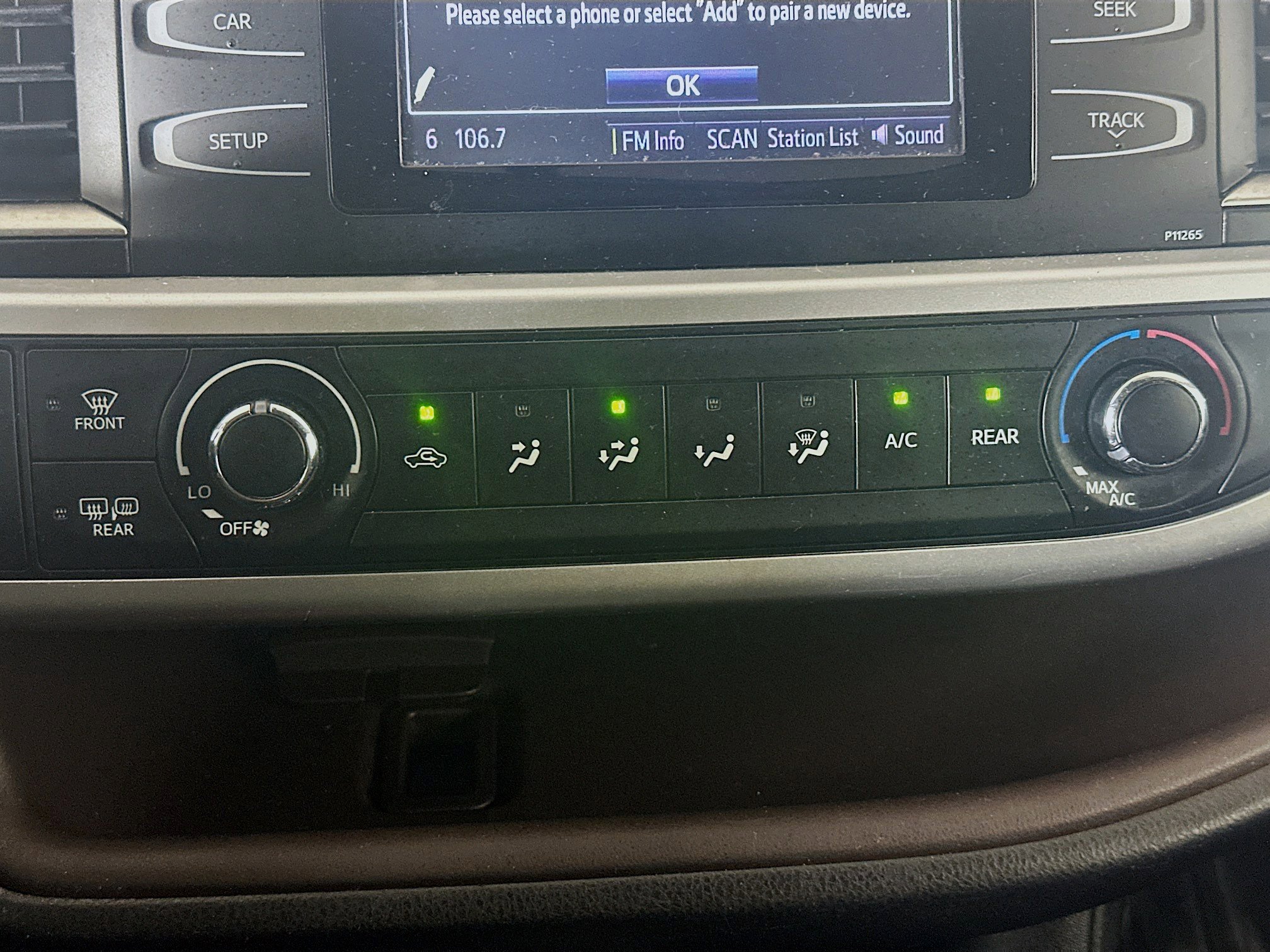 Used 2016 Toyota Highlander LE image 23