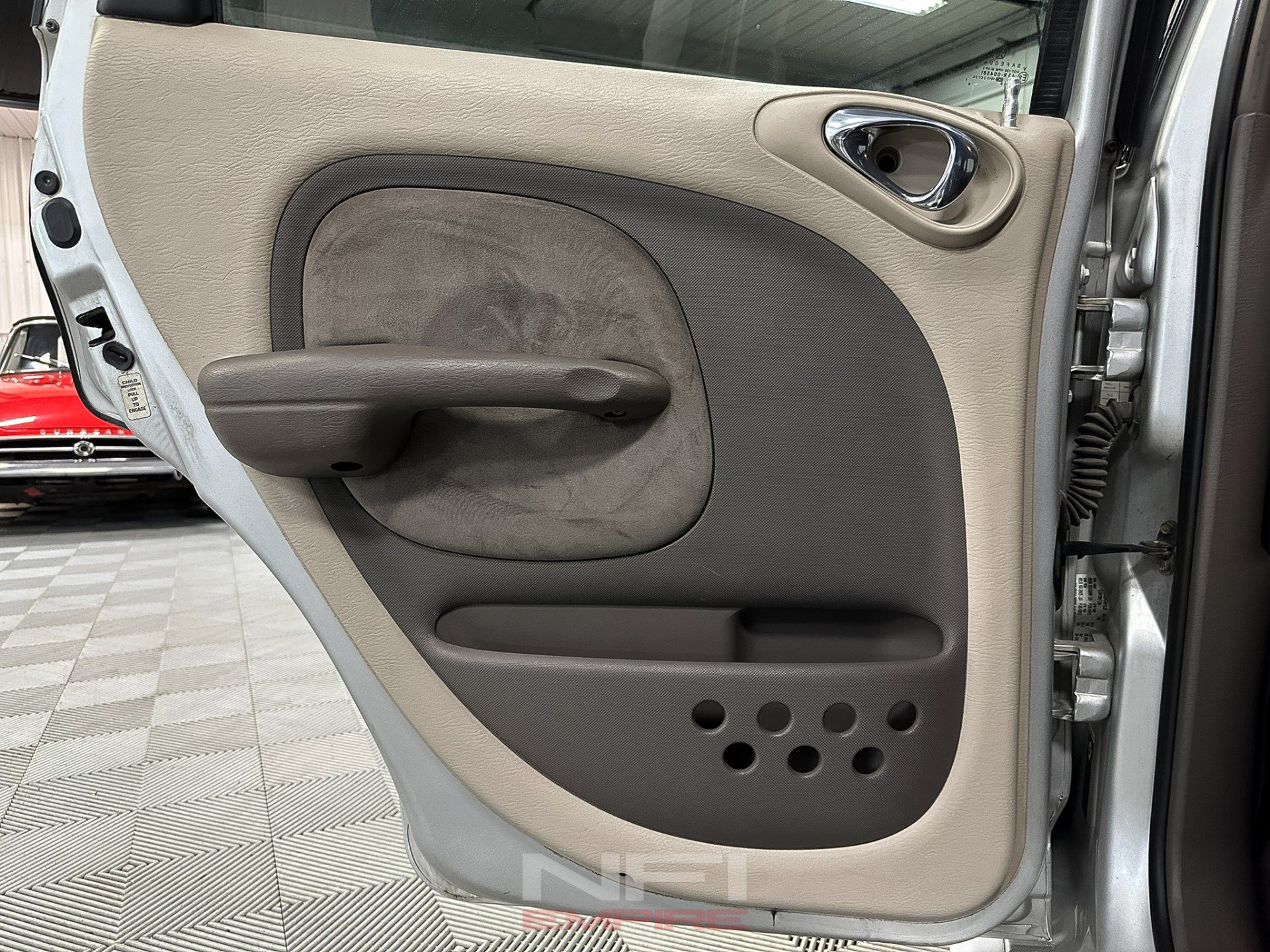Used 2001 Chrysler PT Cruiser FWD image 35