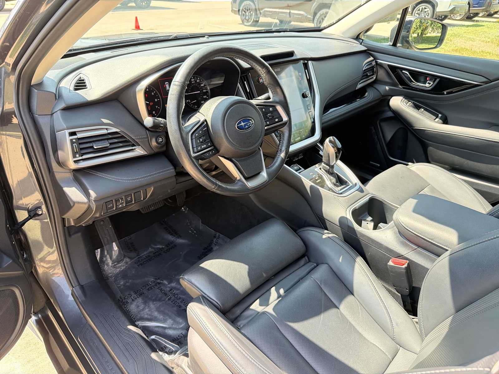 Certified 2024 Subaru Outback Limited XT AWD/4WD image 2