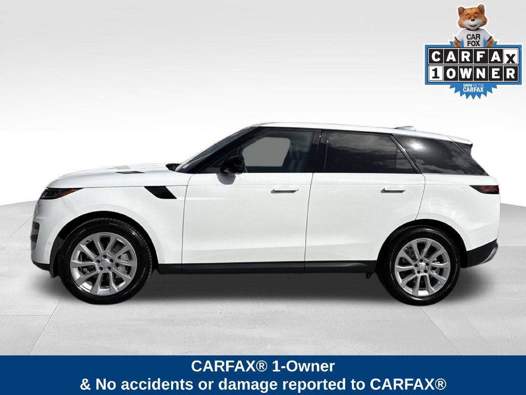 Used 2025 Land Rover Range Rover Sport SE AWD/4WD image 2