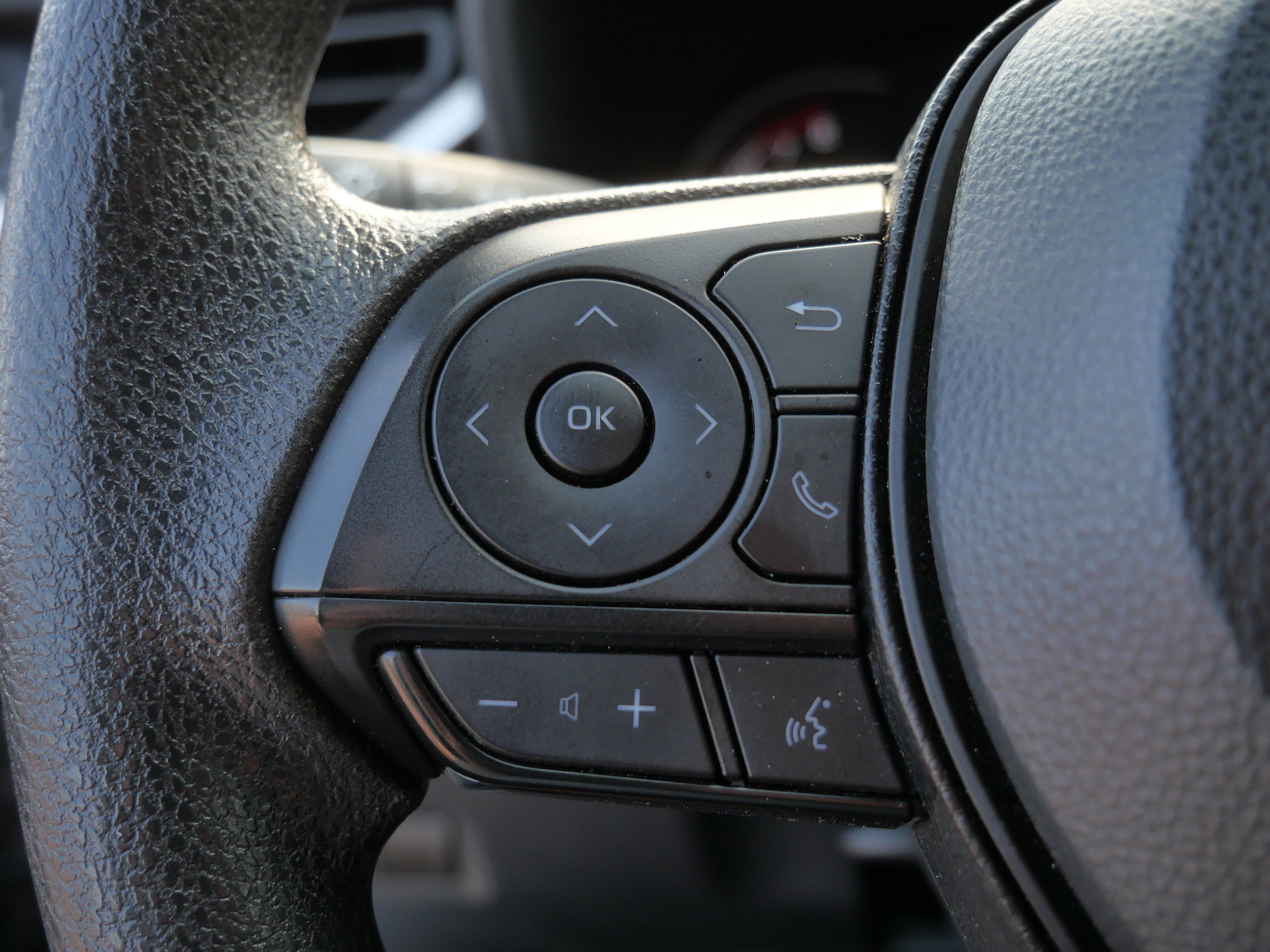 Certified 2024 Toyota RAV4 XLE FWD image 27