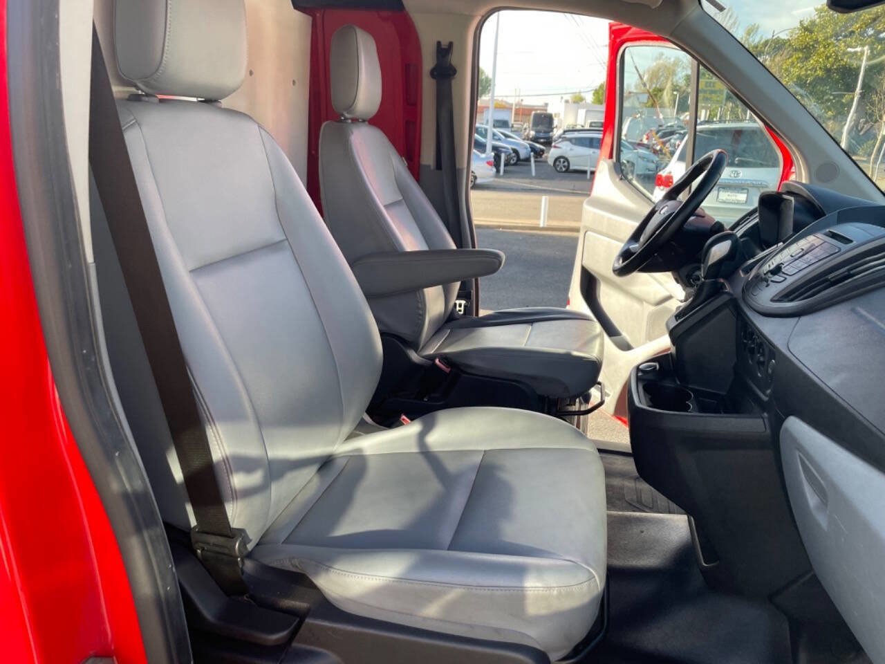 Used 2017 Ford Transit 250 130 Low Roof image 10