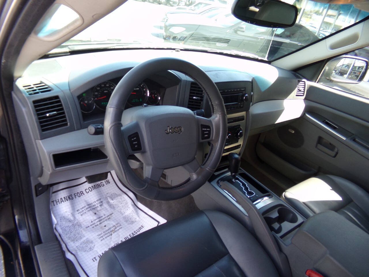 Used 2007 Jeep Grand Cherokee Laredo RWD image 5