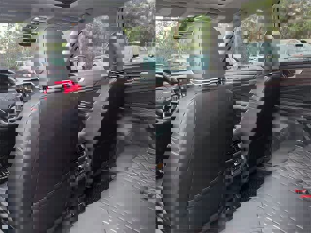 Used 2024 Volkswagen Atlas SEL Premium R-Line image 19