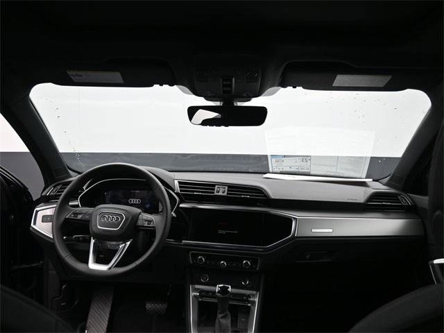 New 2025 Audi Q3 2.0T Premium image 10