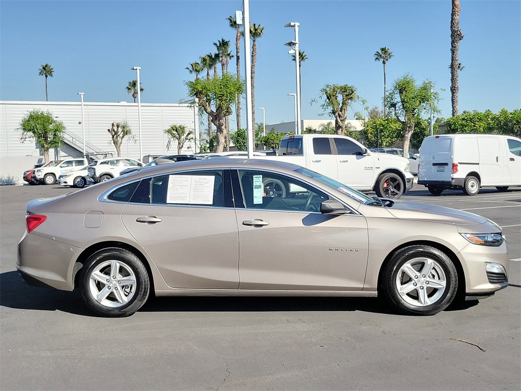 Used 2023 Chevrolet Malibu LT image 30