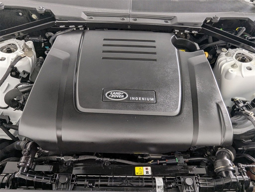 Used 2025 Land Rover Defender 110 S image 10