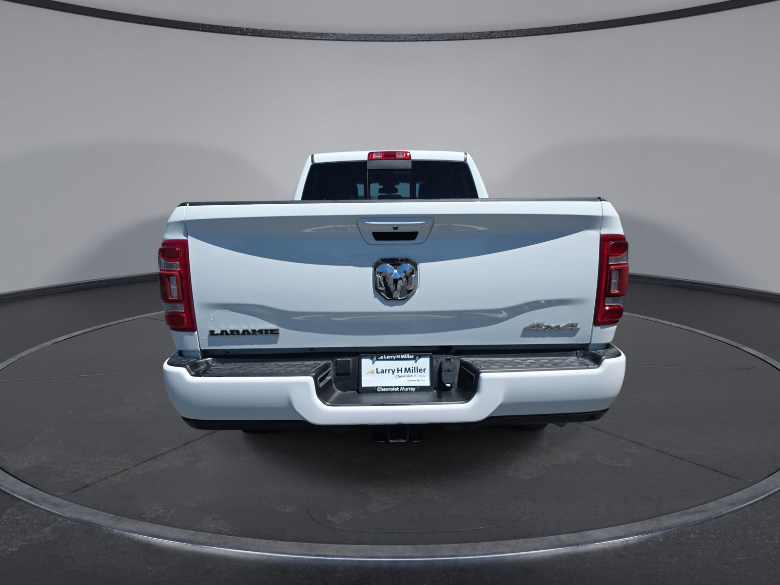 Used 2024 RAM 2500 Laramie AWD/4WD image 12