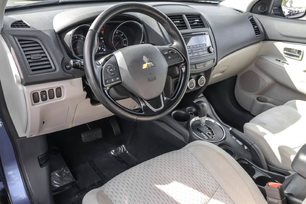 Used 2017 Mitsubishi Outlander Sport ES FWD image 3