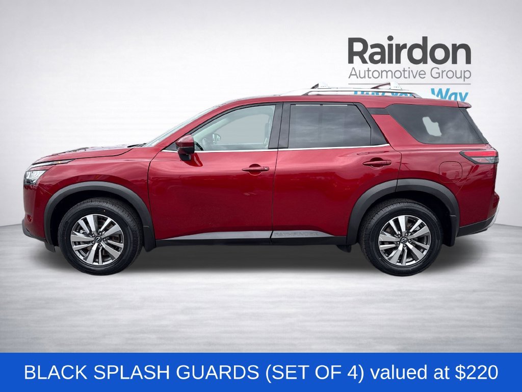 Used 2023 Nissan Pathfinder SL AWD/4WD image 4