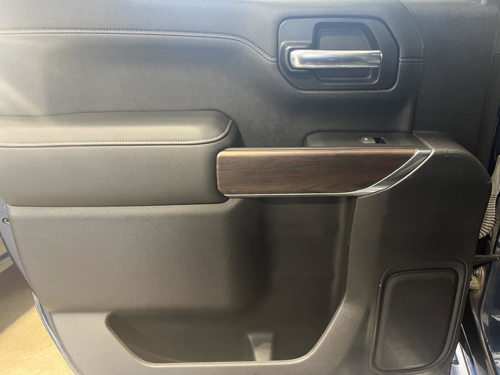 Used 2019 GMC Sierra 1500 SLT image 14