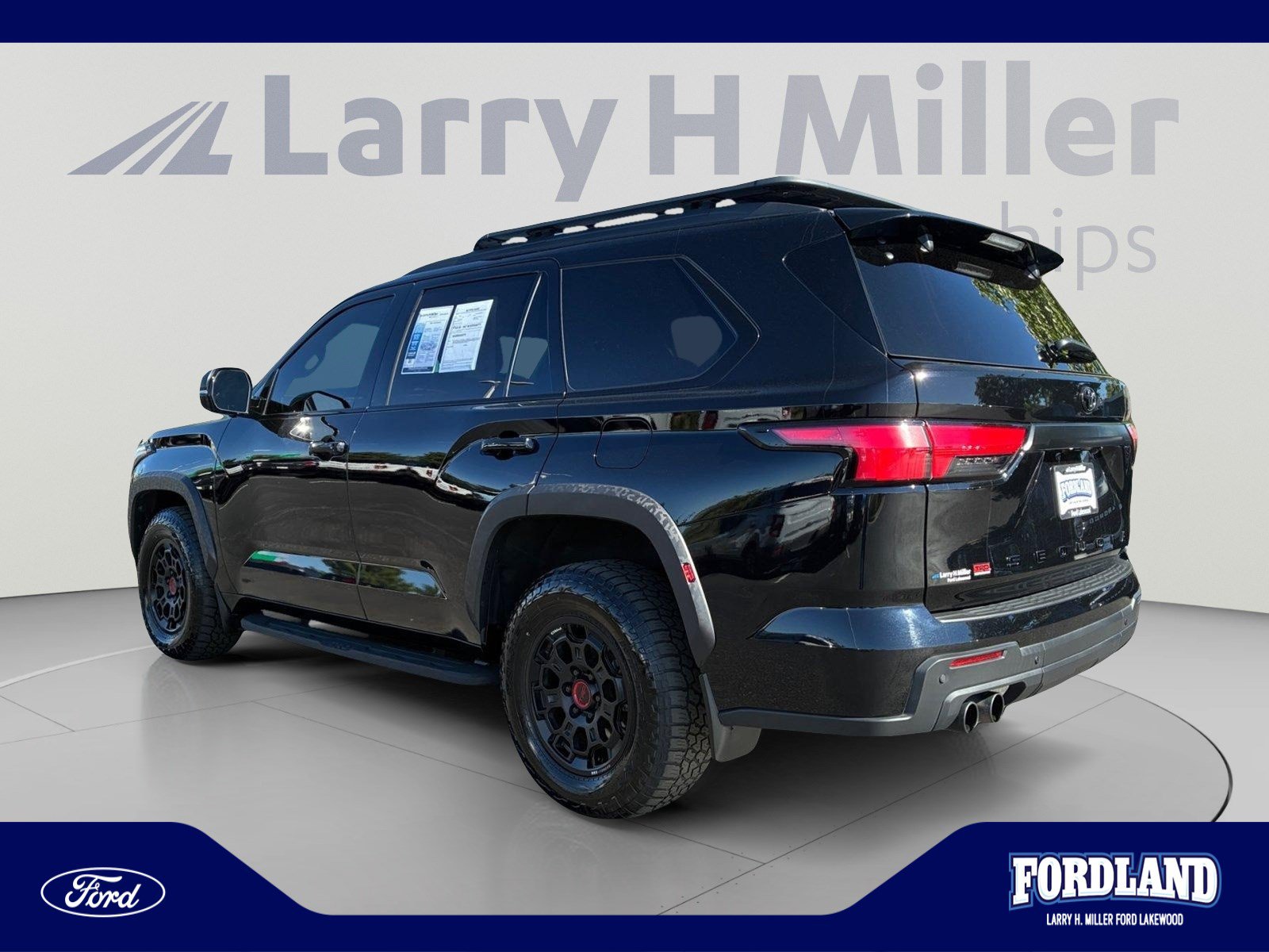 Used 2026 Toyota Sequoia TRD Pro w/ TRD Performance Package (TMS) AWD/4WD image 3