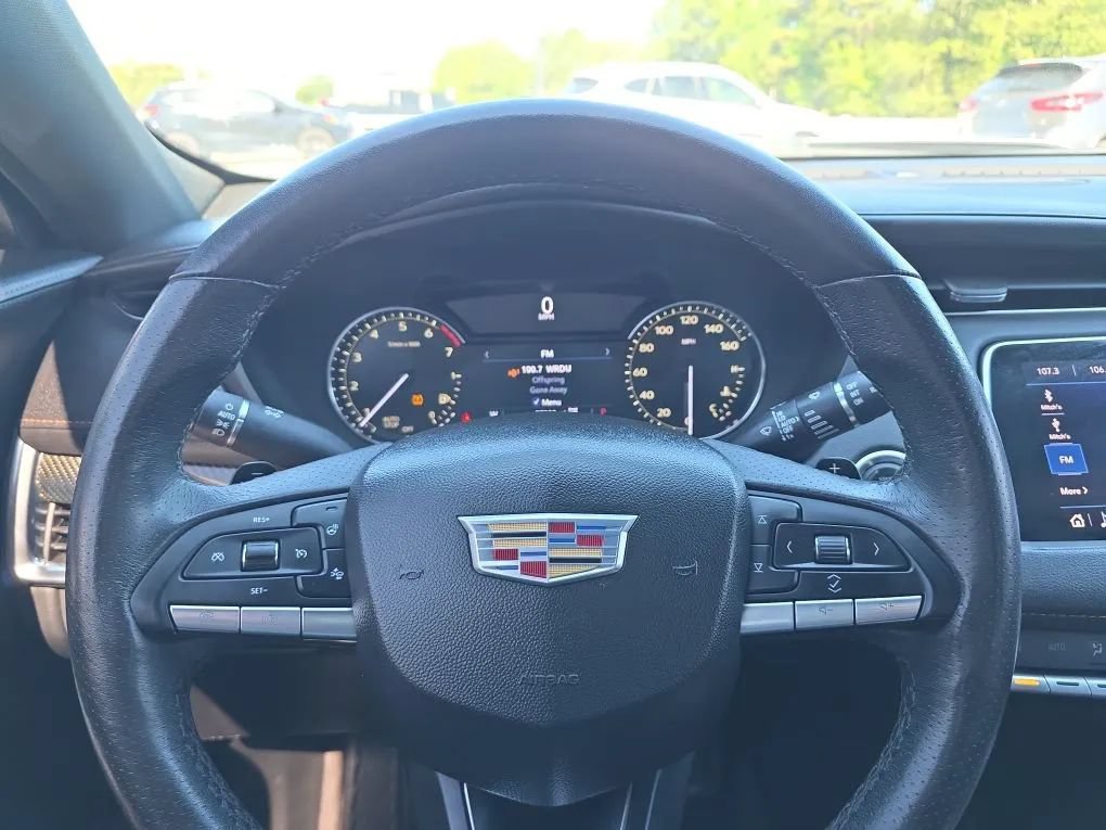 Used 2020 Cadillac XT4 Sport w/ Cold Weather Package AWD/4WD image 18