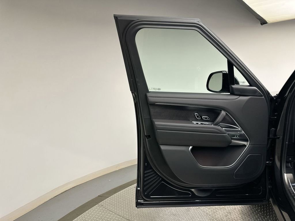 New 2026 Land Rover Range Rover SE AWD/4WD image 21