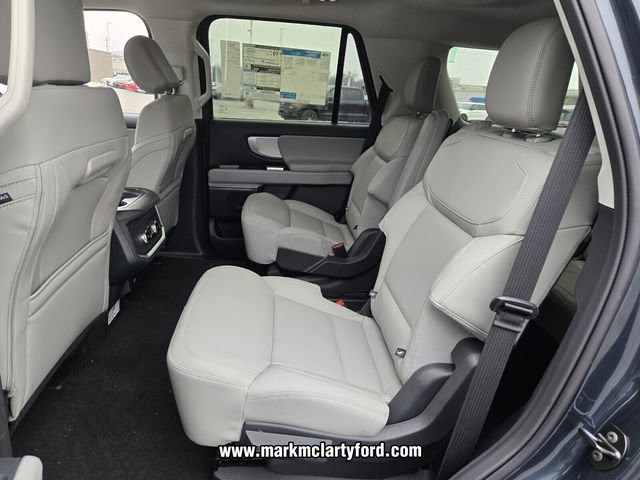 New 2026 Ford Expedition Active image 6