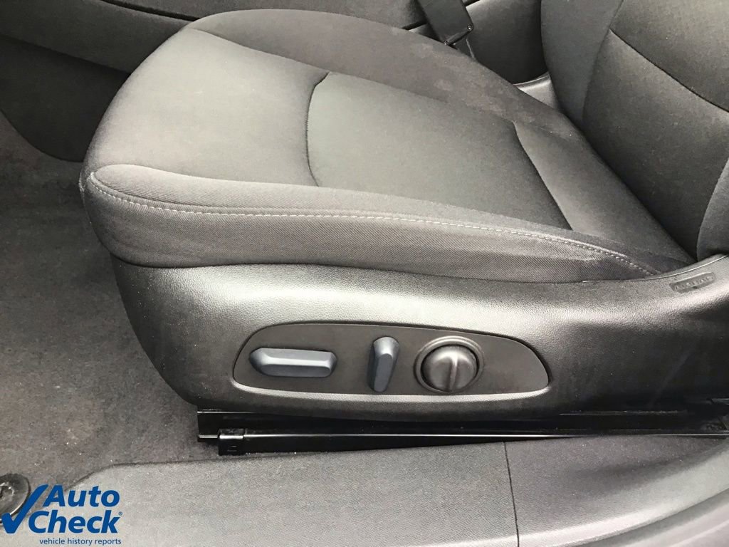 Used 2024 Chevrolet Malibu LT image 28