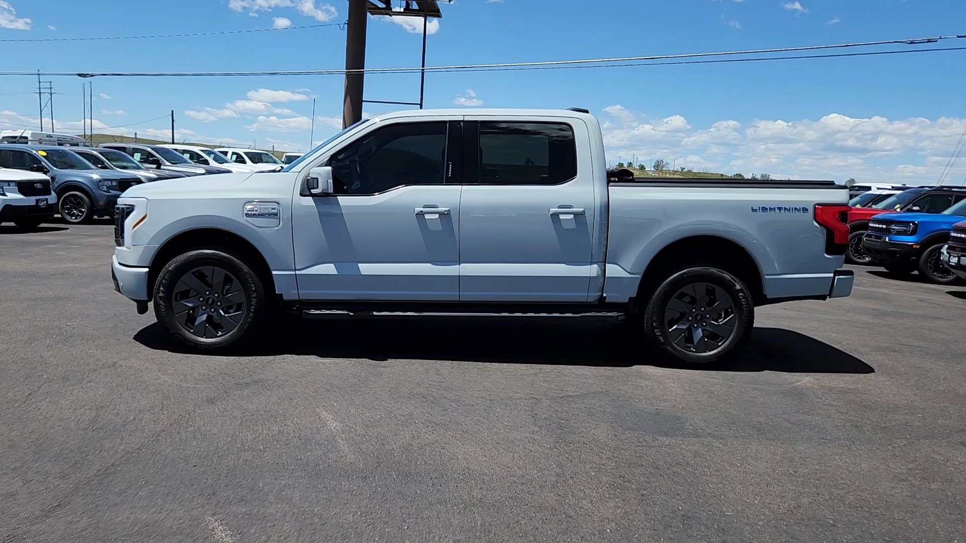 Used 2023 Ford F150 Lightning Lariat AWD/4WD image 2