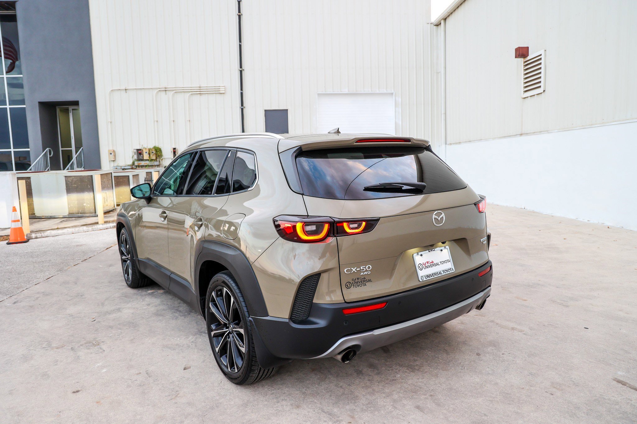 Used 2023 MAZDA CX-50 2.5 Turbo w/ Cargo Package image 9