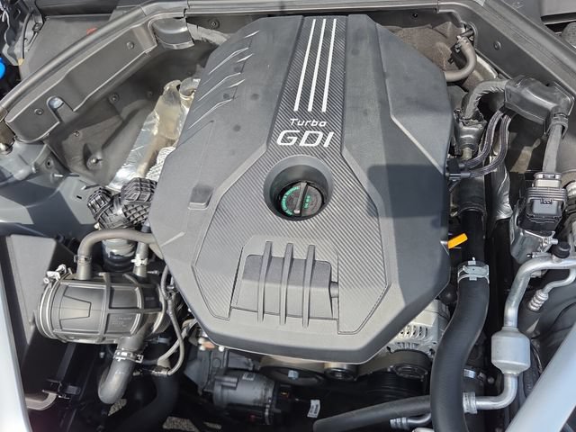 Used 2023 Genesis G70 2.0T RWD image 10