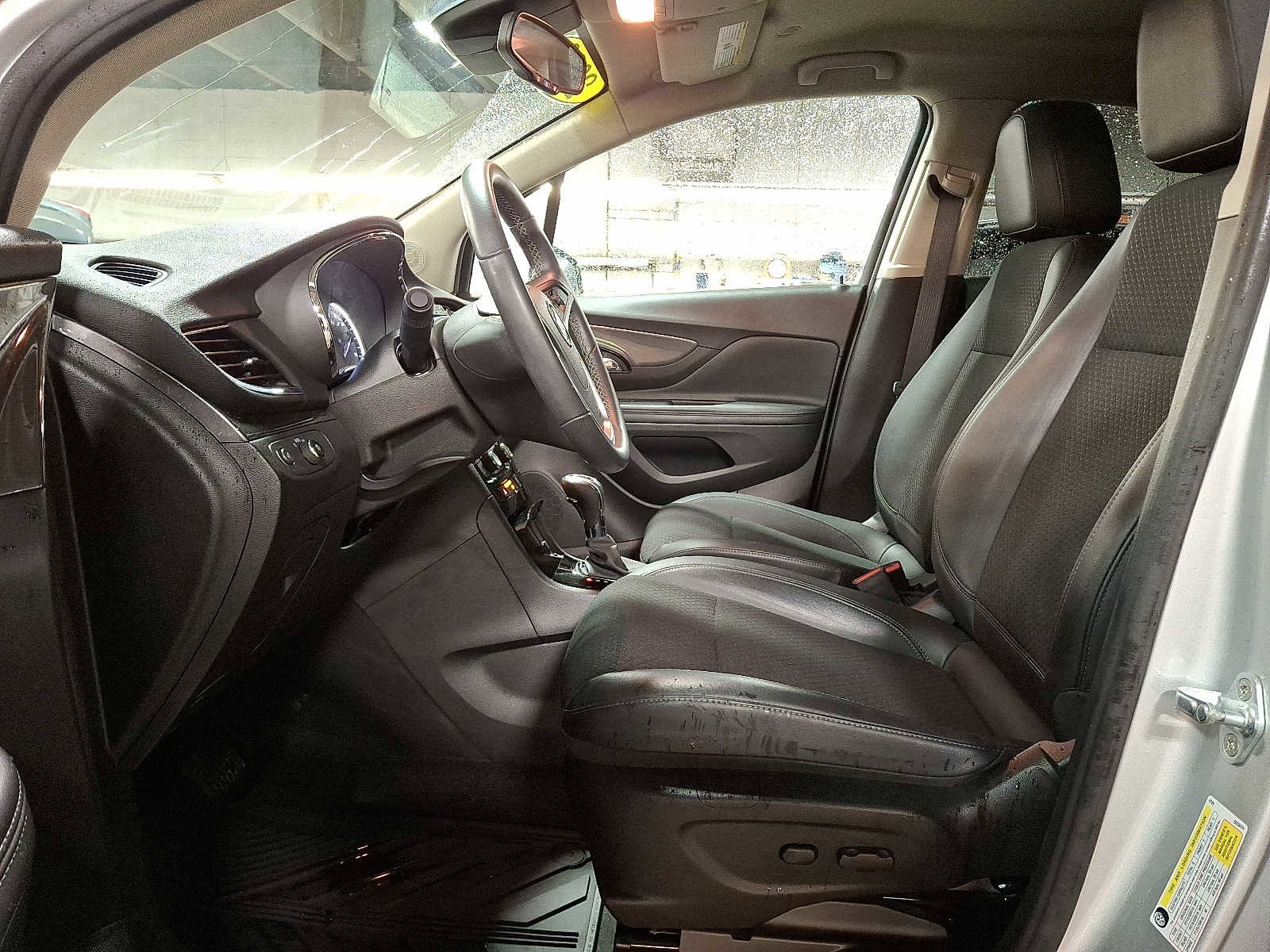 Used 2022 Buick Encore Preferred w/ Safety Package II image 13