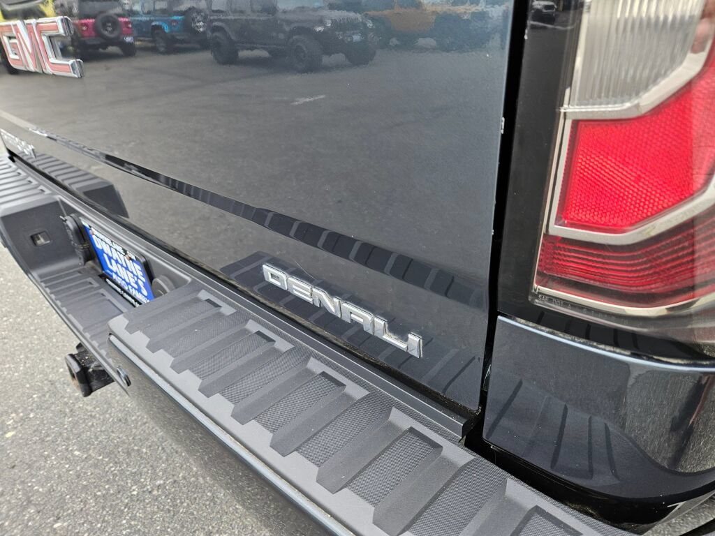 Used 2017 GMC Sierra 1500 Denali AWD/4WD image 12