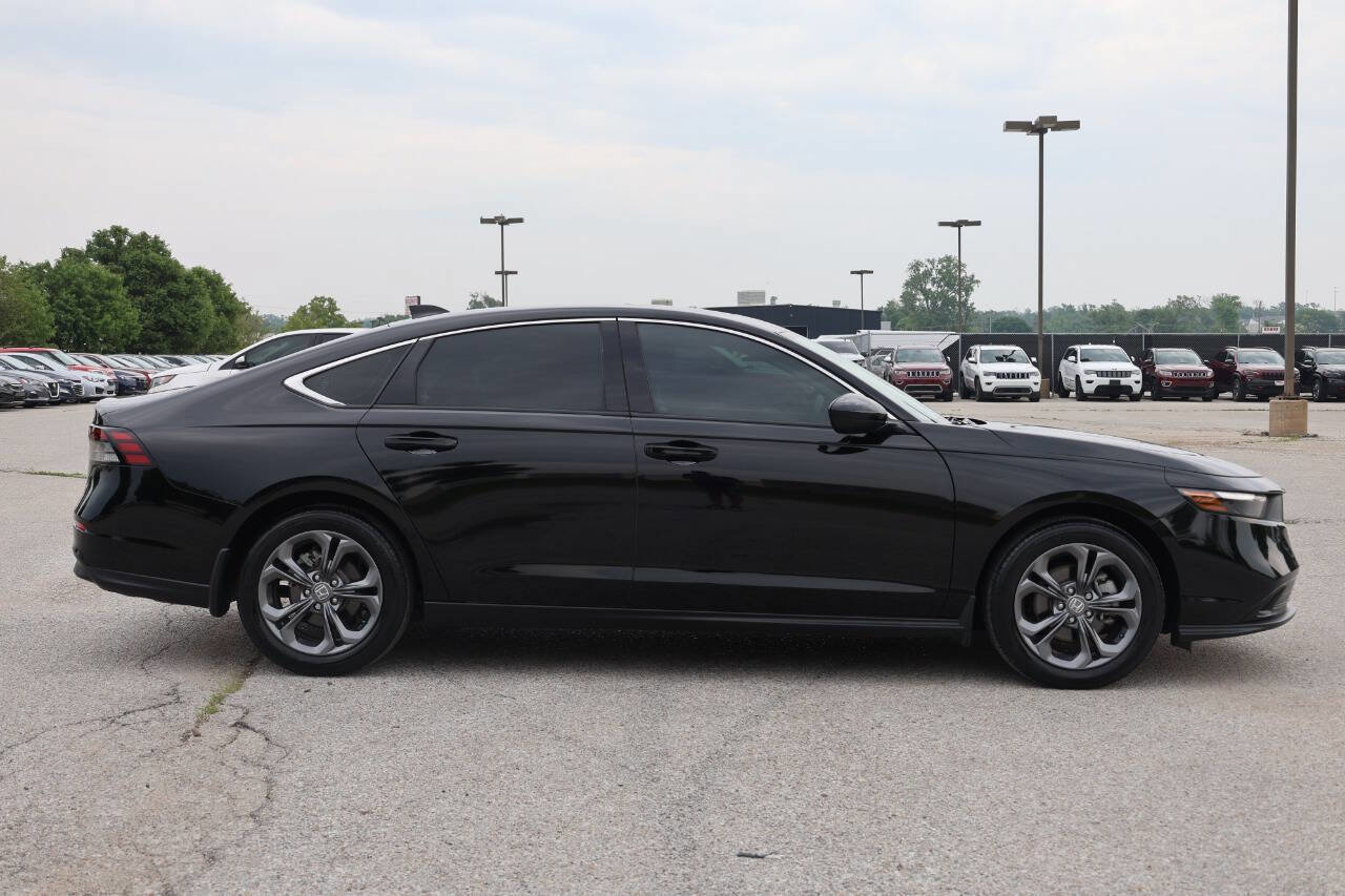 Used 2023 Honda Accord EX image 7