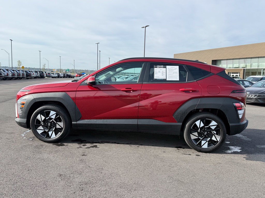 Certified 2025 Hyundai Kona SEL FWD image 8