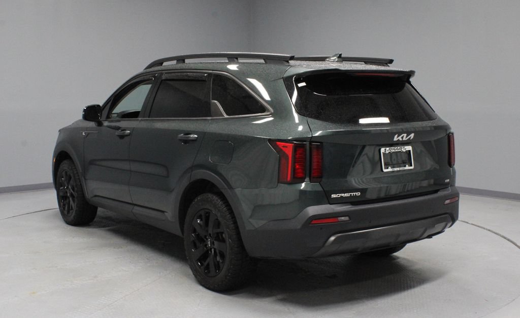 Used 2023 Kia Sorento S w/ Panoramic Sunroof Package AWD/4WD image 8