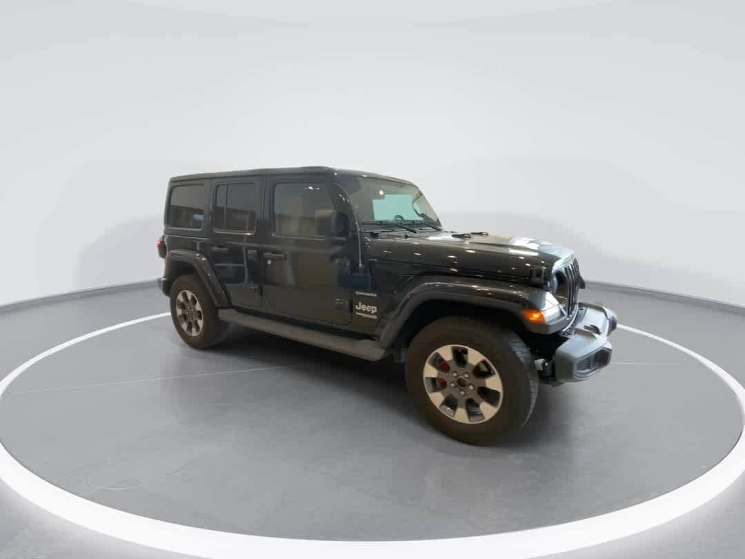 Used 2022 Jeep Wrangler Unlimited Sahara w/ LED Lighting Group AWD/4WD image 2