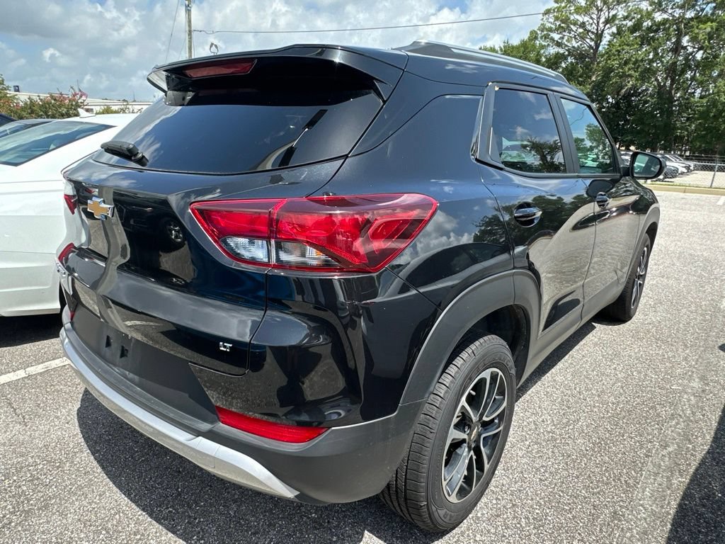 Used 2025 Chevrolet TrailBlazer LT AWD/4WD image 6