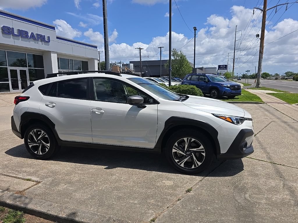 Used 2024 Subaru Crosstrek 2.0i Premium AWD/4WD image 2