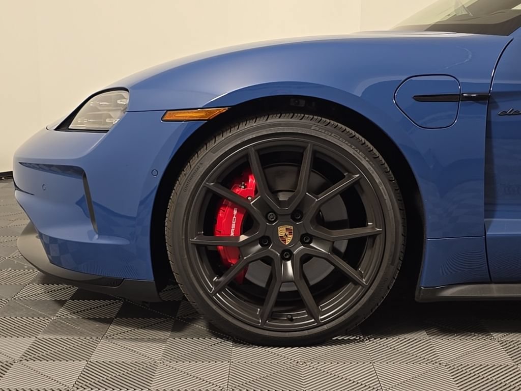 Used 2025 Porsche Taycan GTS AWD/4WD image 11