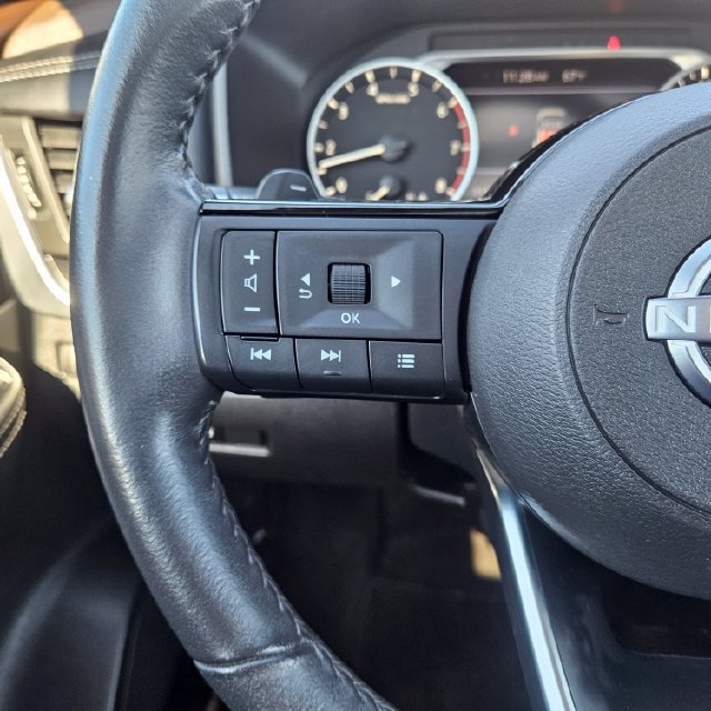 Used 2023 Nissan Rogue SV w/ SV Premium B Package AWD/4WD image 27