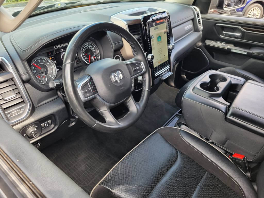 Used 2022 RAM 1500 Laramie RWD image 3
