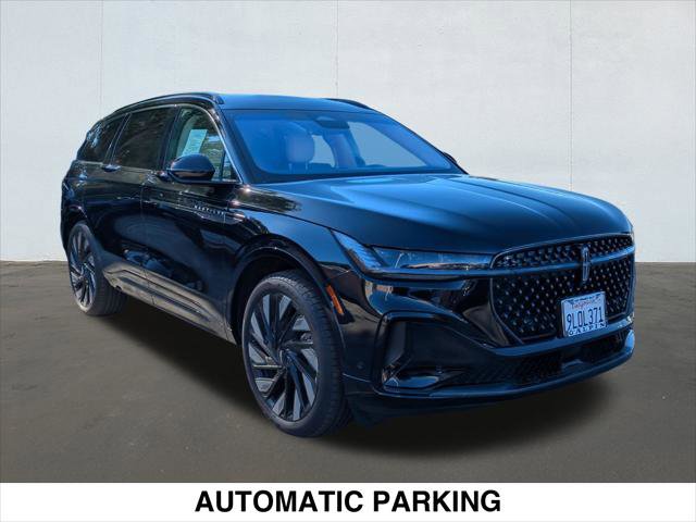 Used 2024 Lincoln Nautilus Black Label w/ Jet Appearance Package (87T) image 6