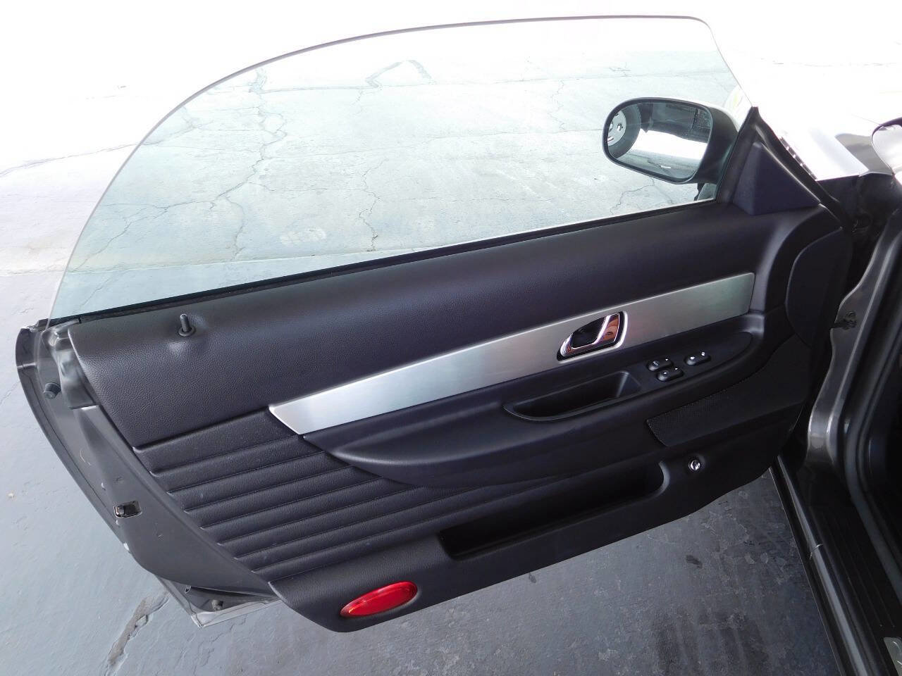Used 2003 Ford Thunderbird image 18