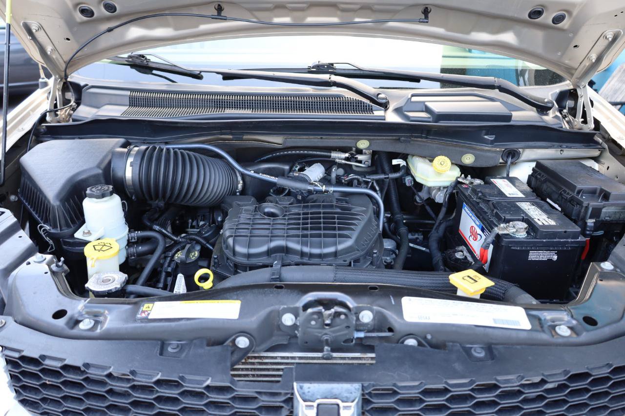 Used 2012 Dodge Grand Caravan SXT FWD image 15