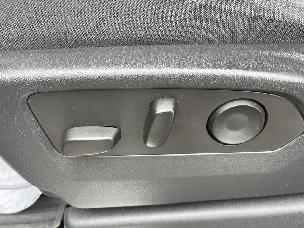 Used 2023 Chevrolet Silverado 1500 RST image 12