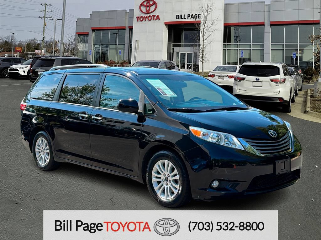 Used 2015 Toyota Sienna XLE Premium FWD image 1