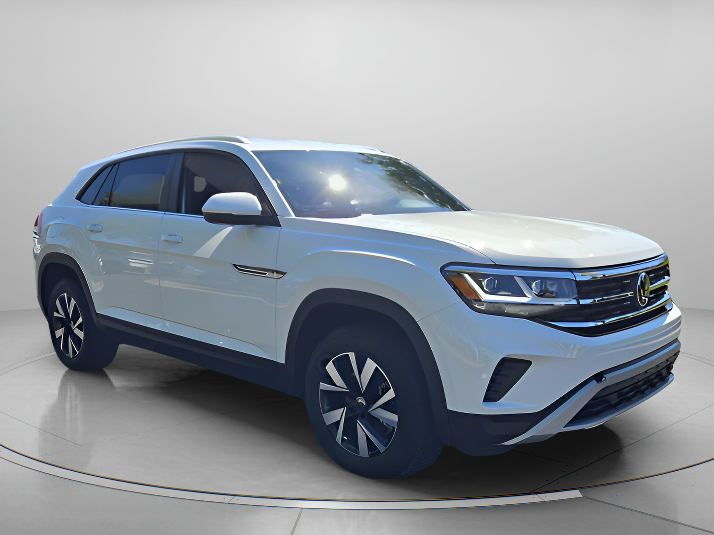 Used 2023 Volkswagen Atlas Cross Sport SE FWD image 7